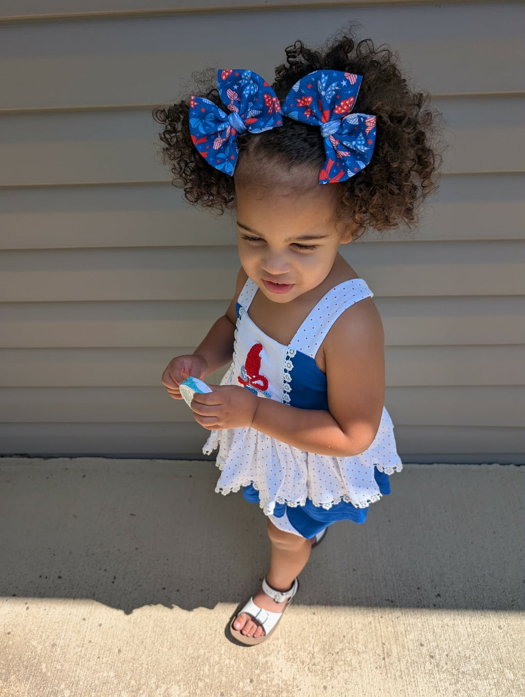 Bows & Bombpops